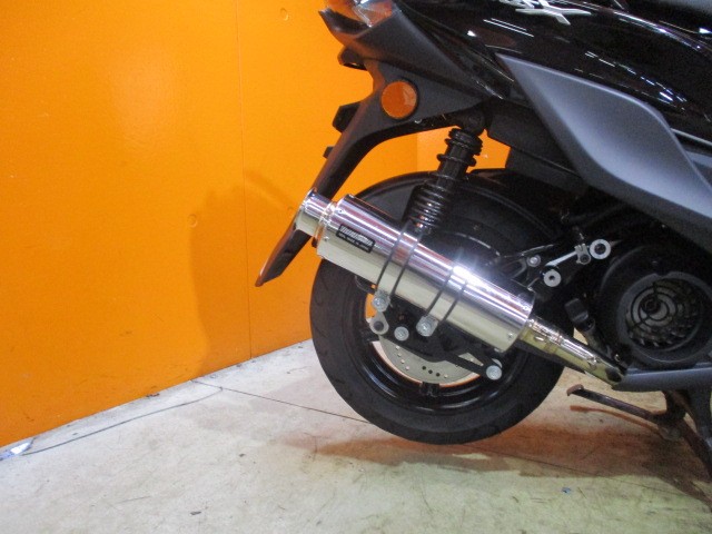 シグナといえばこのビームスマフラーですよね！これで車両重量グッドダウン！操作性格段にＵＰ！！